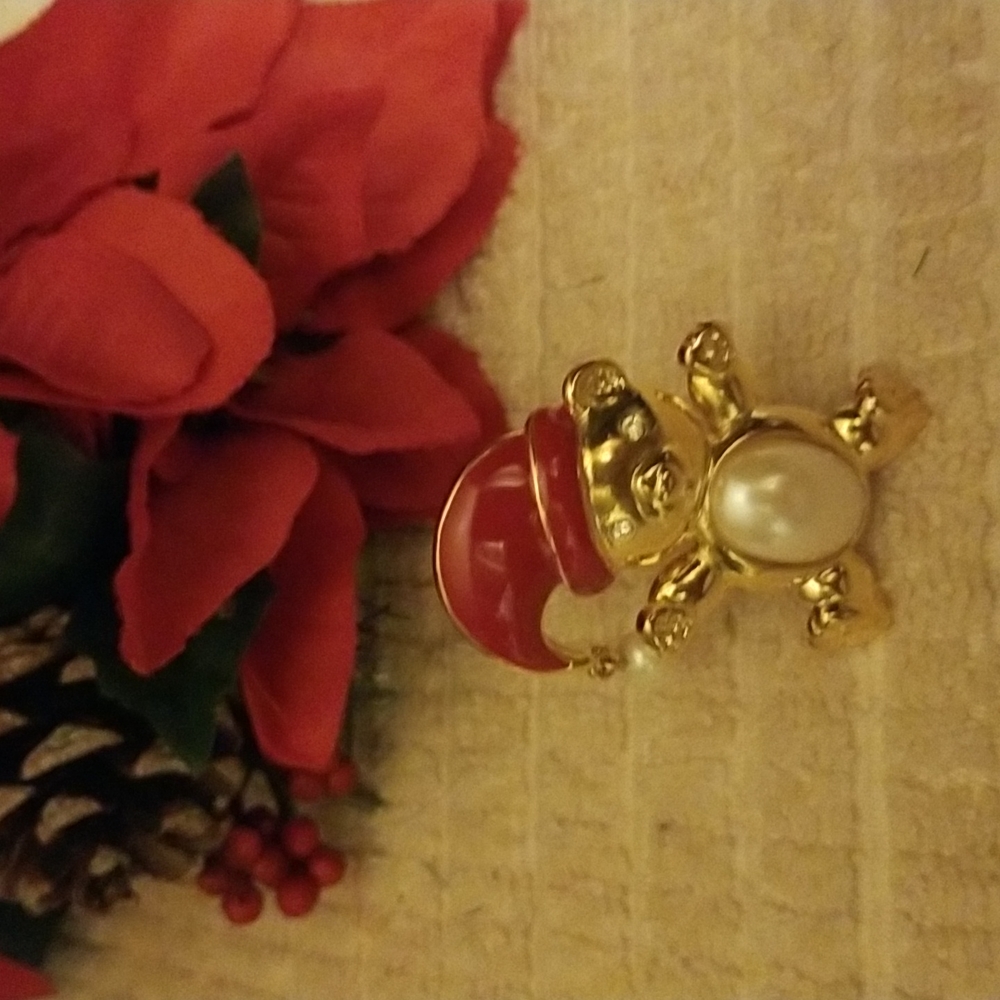 2 CHRISTMAS PINS - Picture 6 of 7